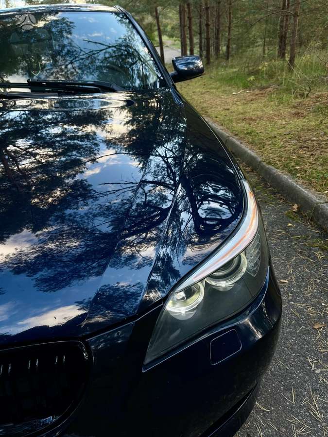 BMW 520, 2.0 l., Седан