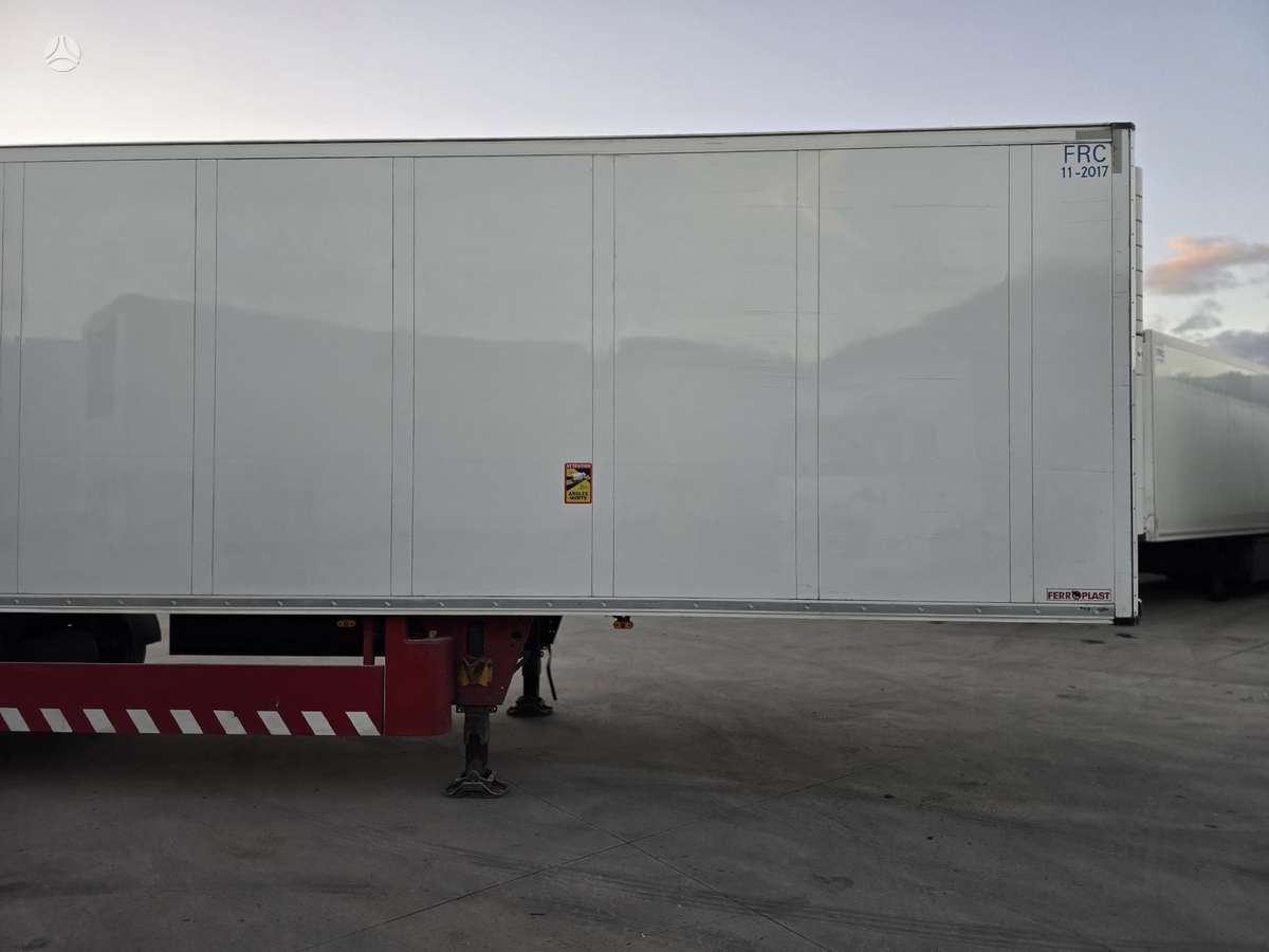 Schmitz SKO24 Carrier Vector 1550, refrigerated