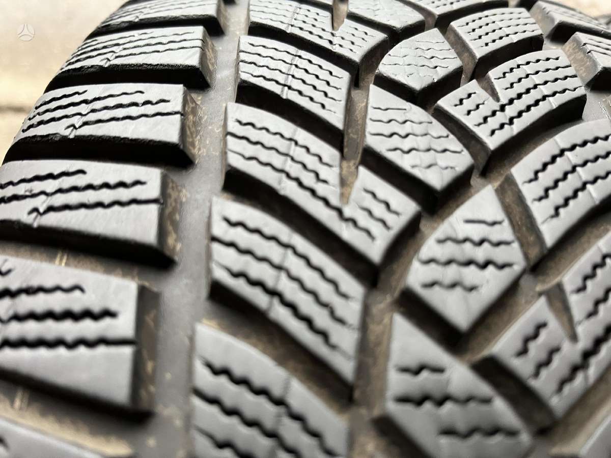 Goodyear UG Performance+, winter 215/55 R17