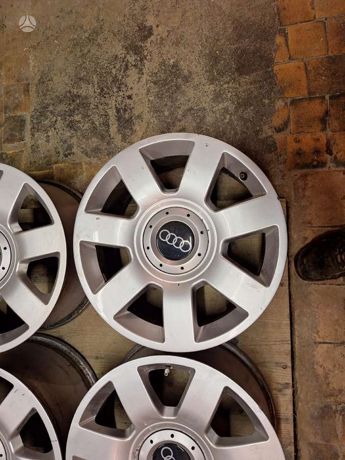 Audi, light alloy, R17
