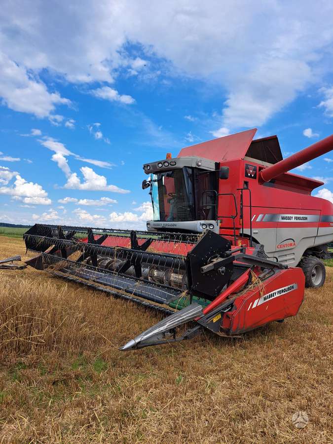 Massey Ferguson 7282, combine harvesters