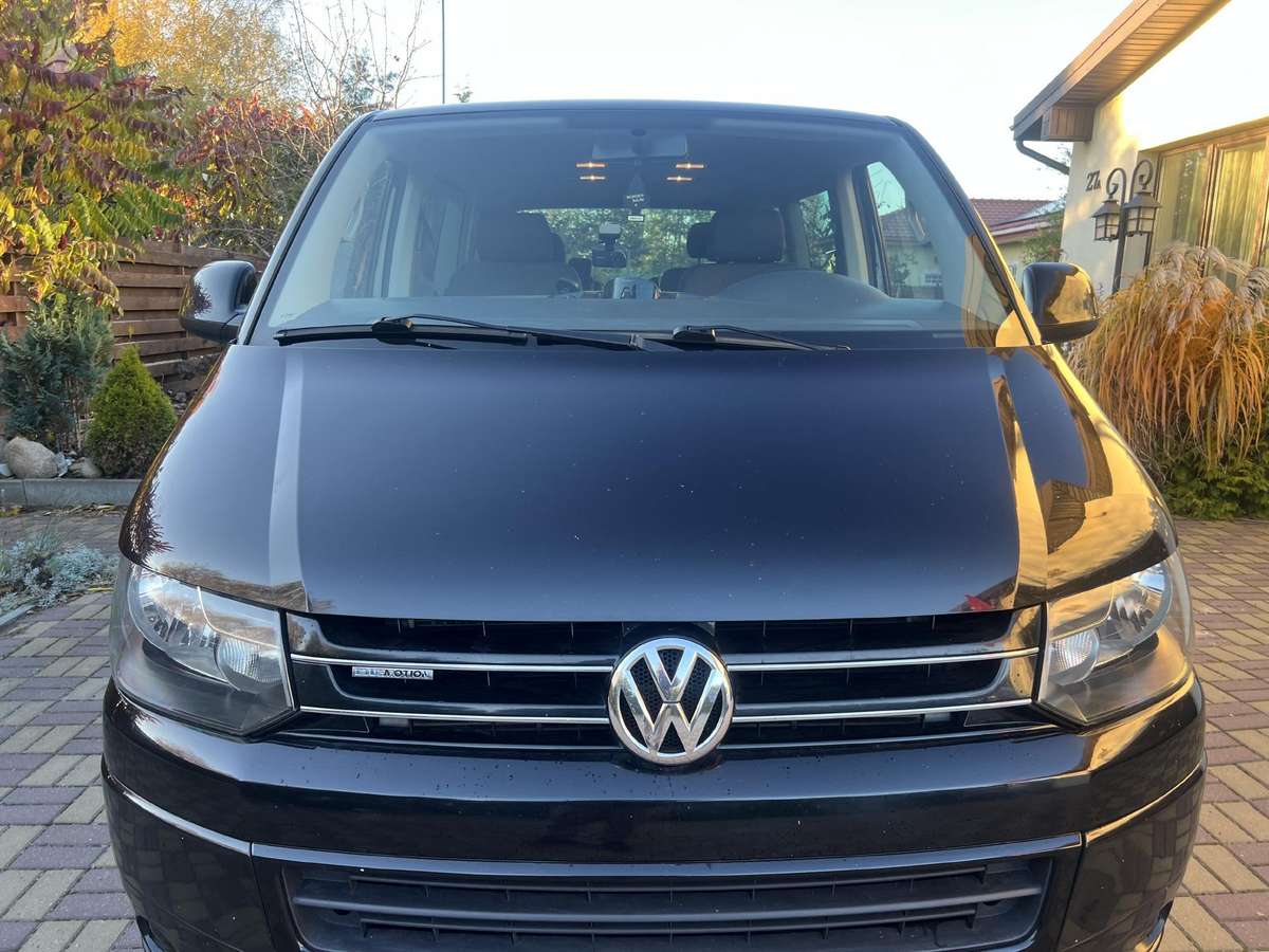 Volkswagen Multivan - 1