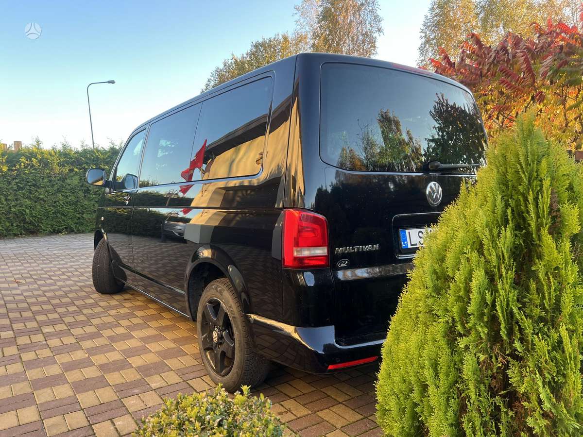Volkswagen Multivan - 5