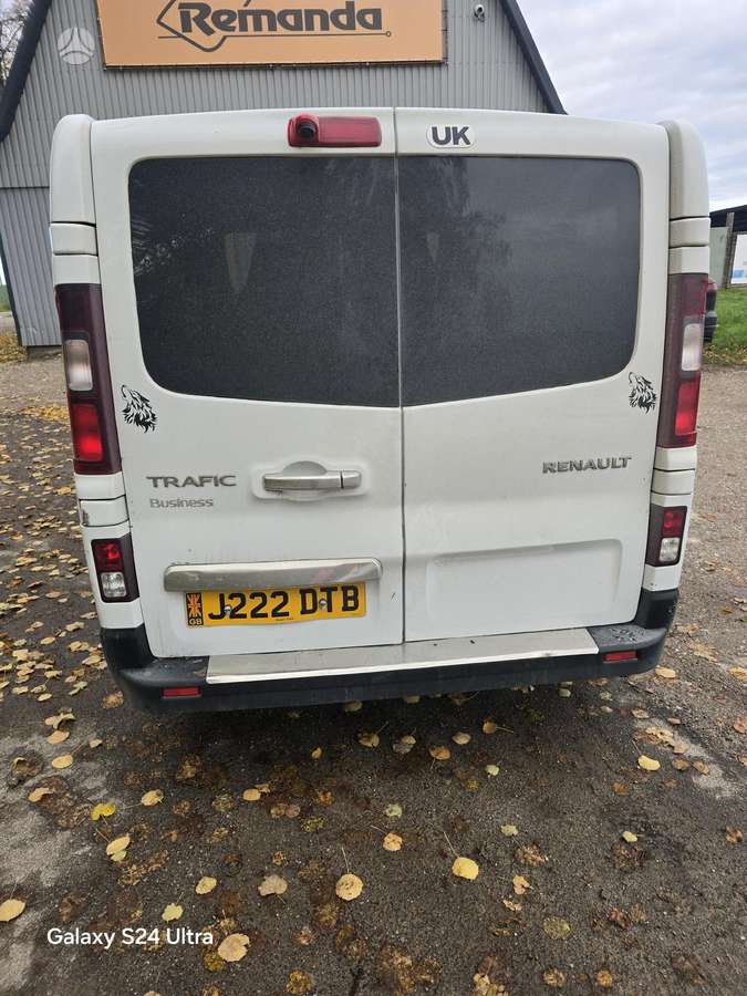 Renault TRAFIC, passenger vans