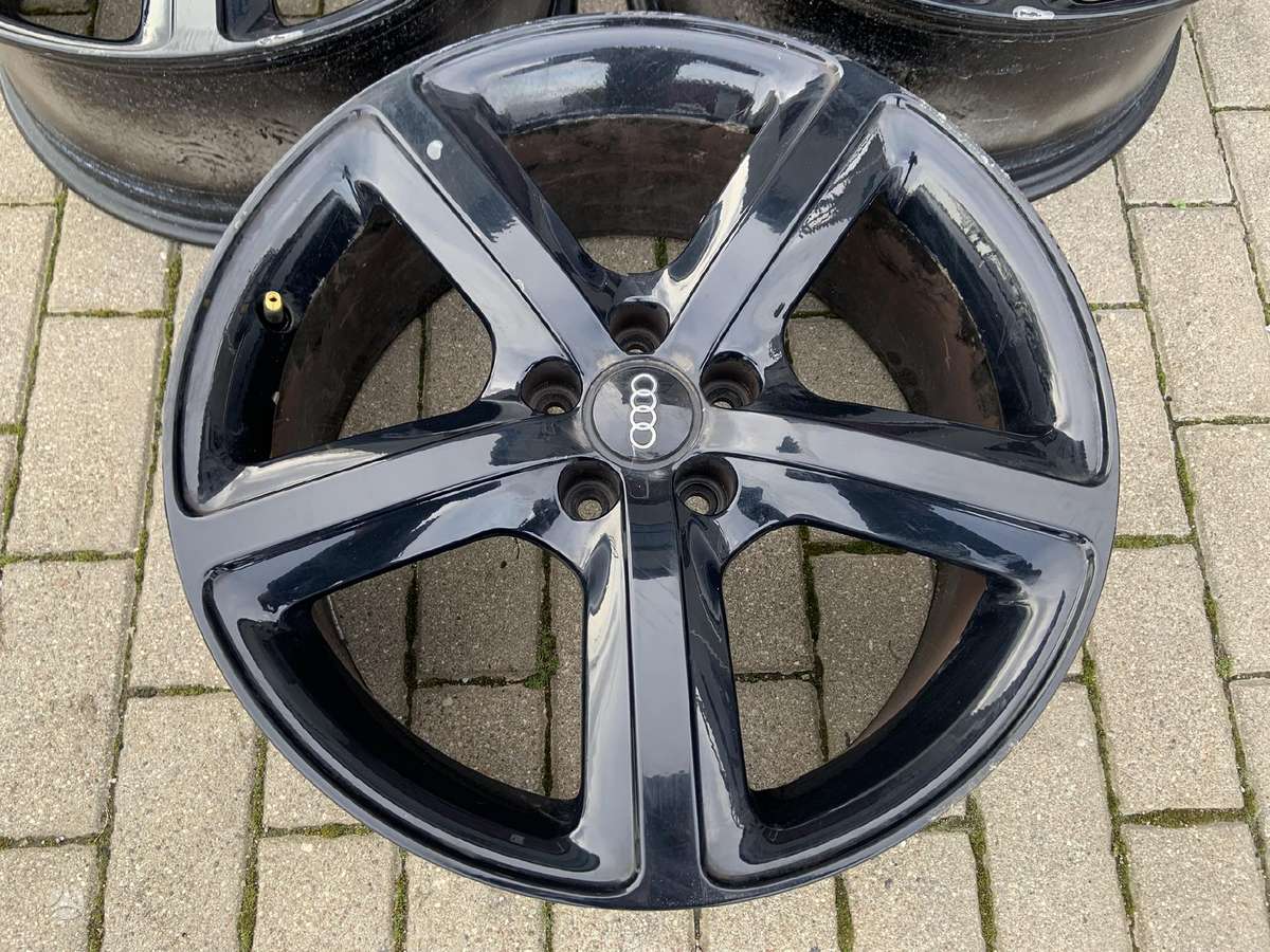 Audi 8R0601025BD, light alloy, R19