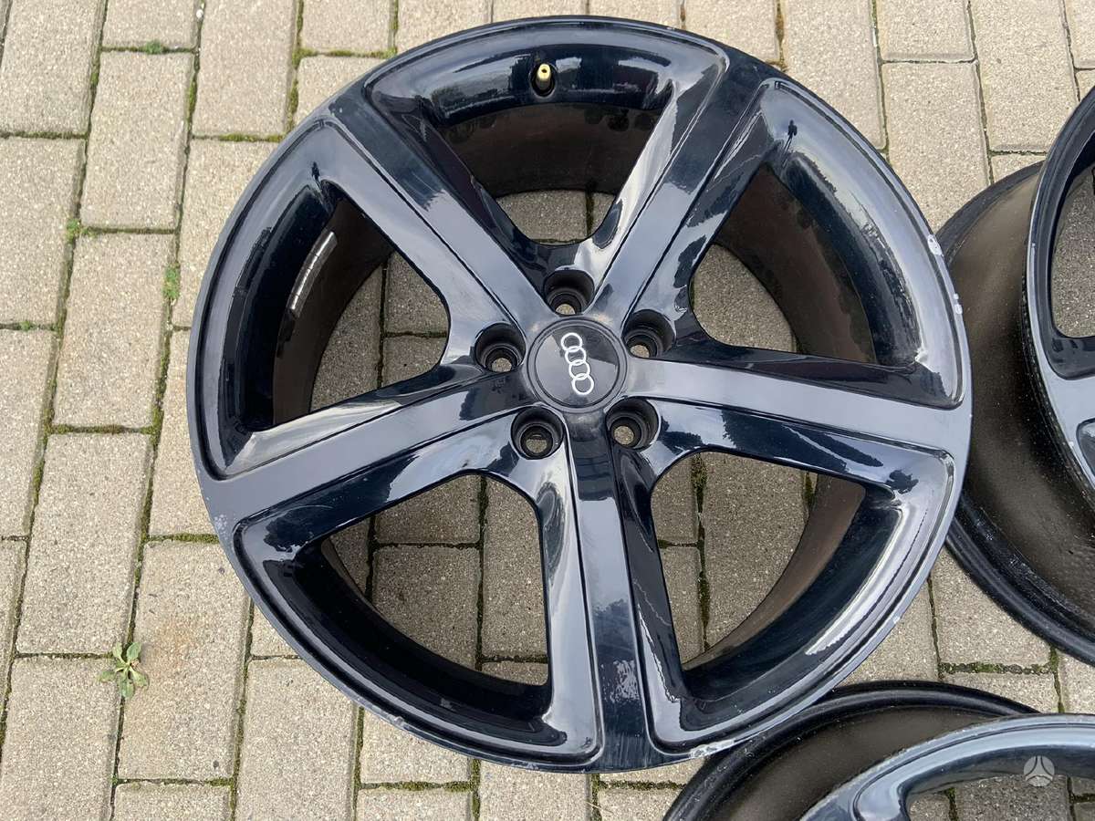 Audi 8R0601025BD, light alloy, R19