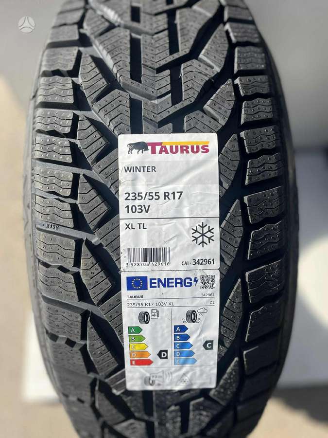 Taurus SIUNČIAME, всесезонные 235/55 R17