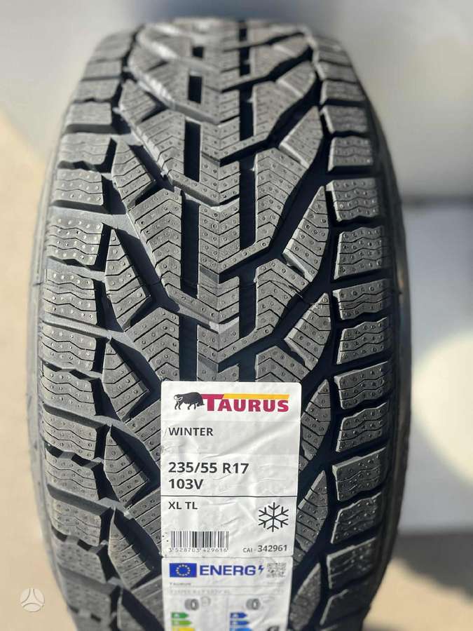 Taurus SIUNČIAME, universalios 235/55 R17