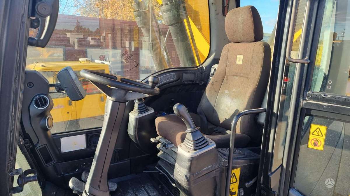 JCB JCB JS 175 W, ekskavatori