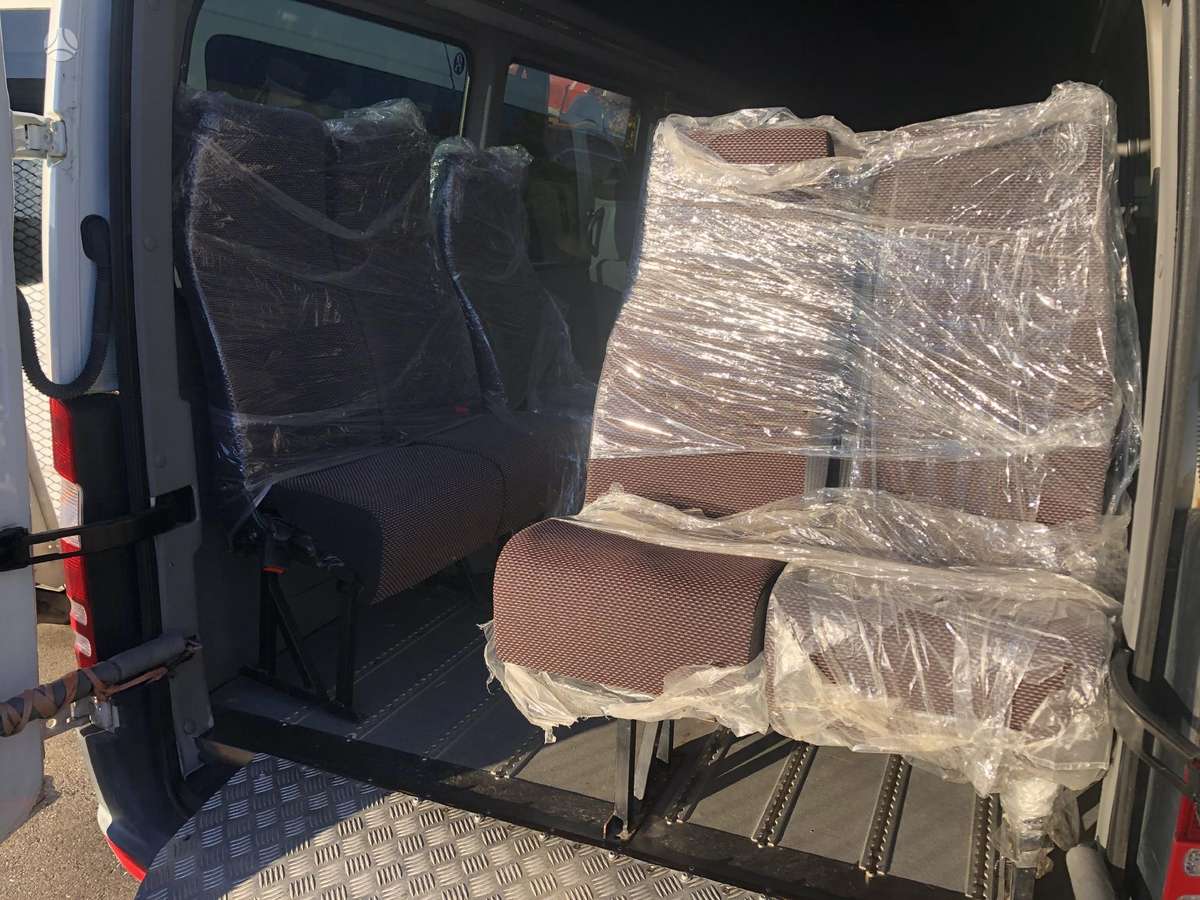 Mercedes-Benz Sprinter, passenger vans