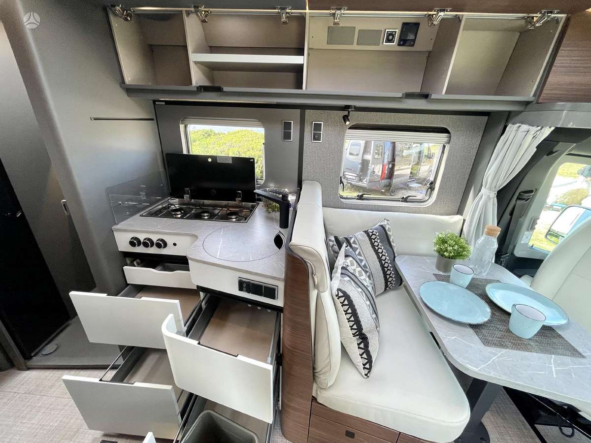 Hymer BMCT 680, campers