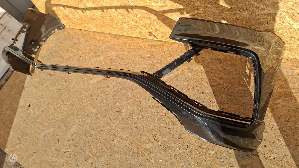 Audi Q8, 4M8807437, Cen29350