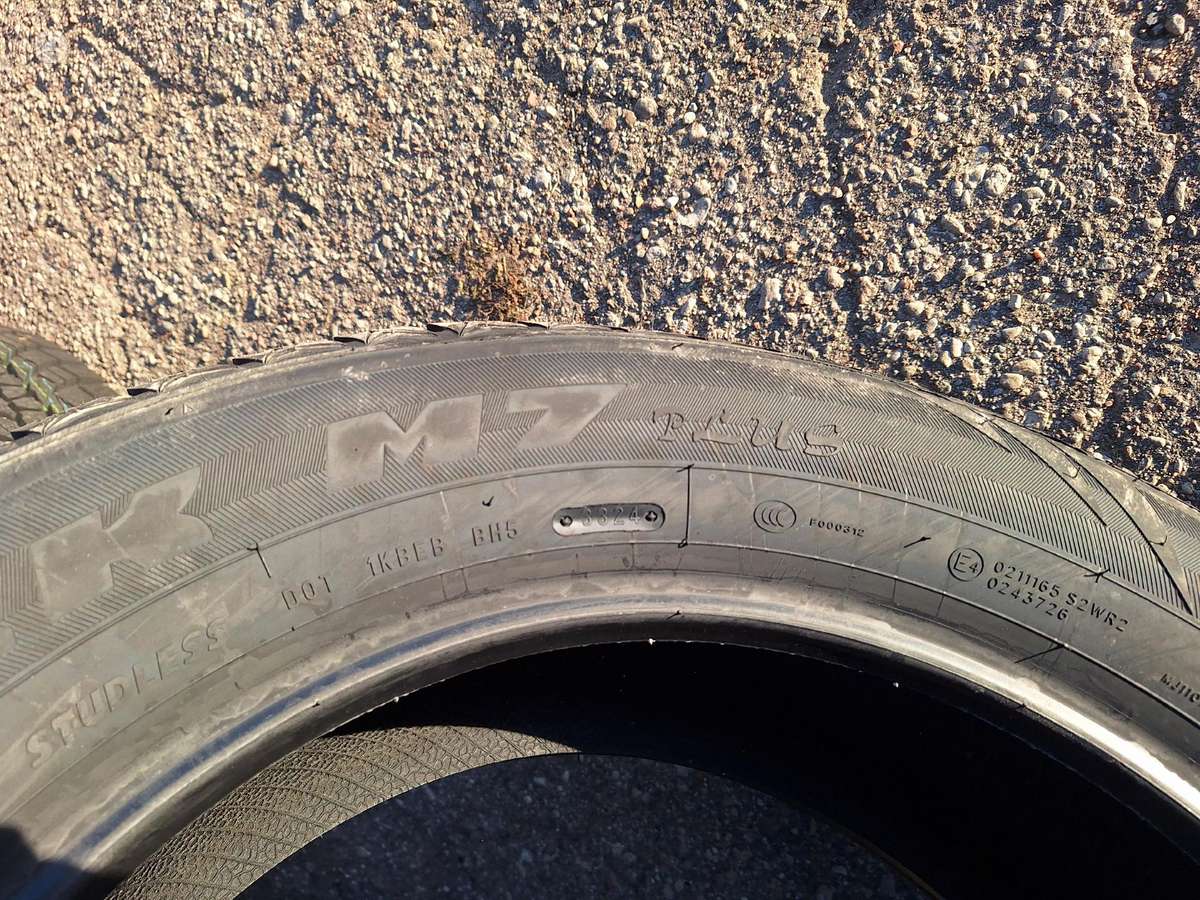 Maxtrek, winter 235/60 R18