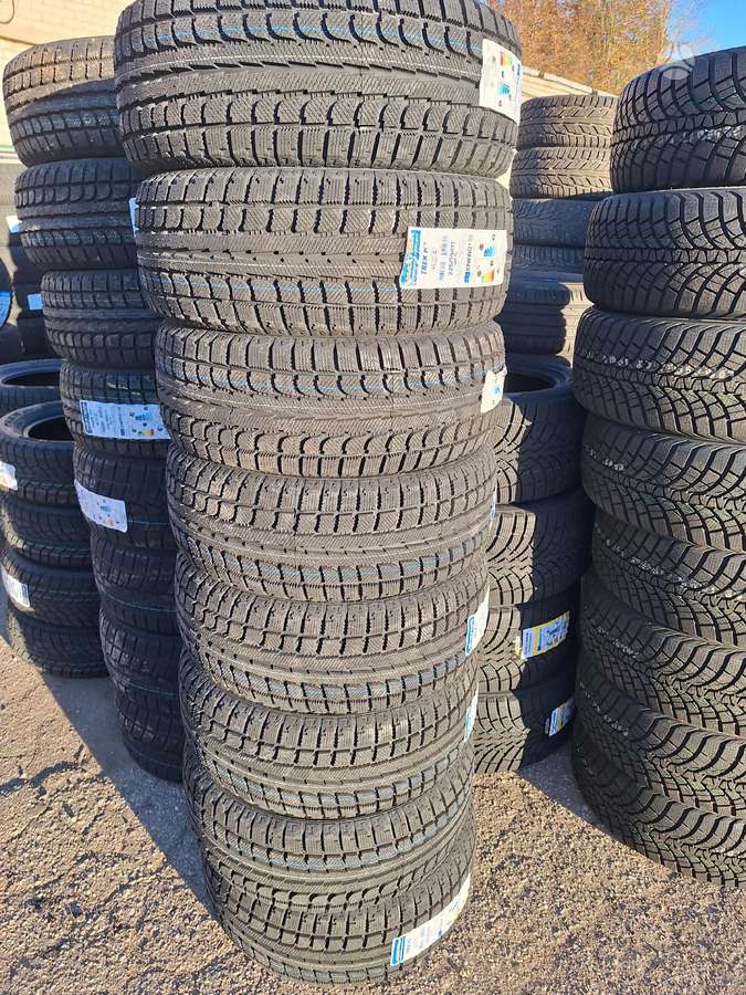 Maxtrek, winter 225/50 R17