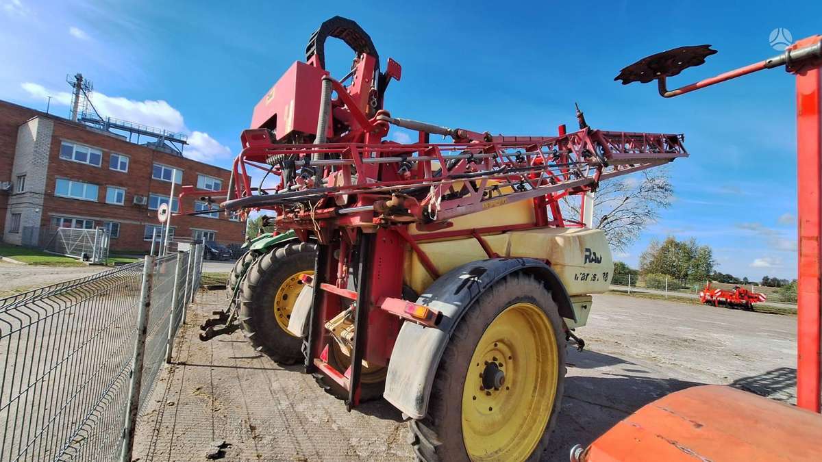 Kverneland Ikarus A 380, sprayers
