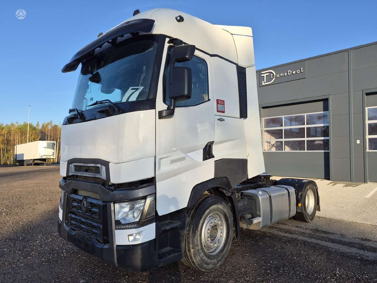 Renault T440 High cab, double sleeper