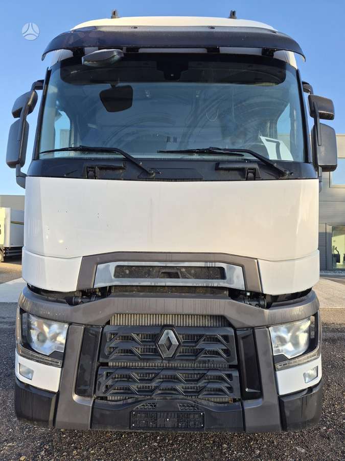 Renault T440 High cab, double sleeper