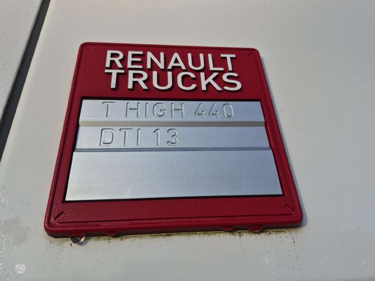Renault T440 High cab, double sleeper