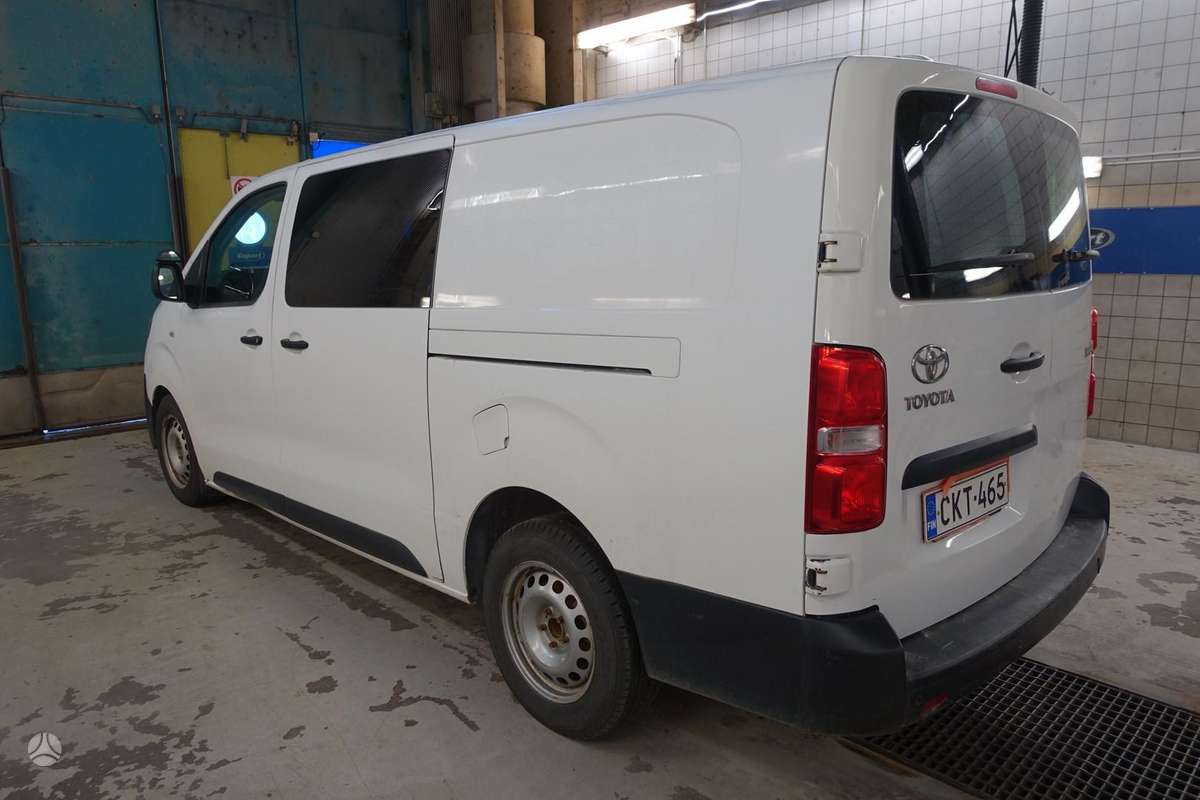 Toyota PROACE, autobusi
