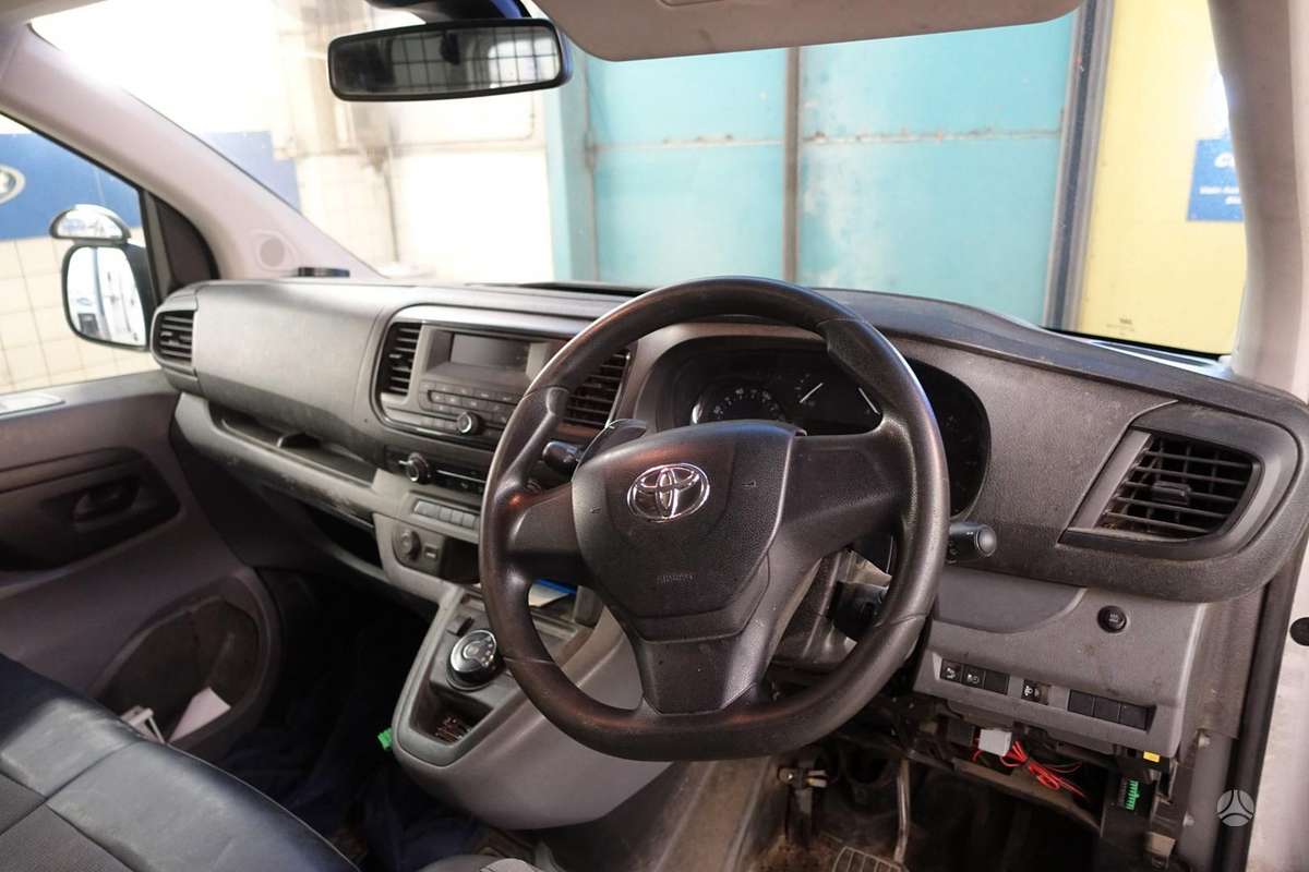 Toyota PROACE, autobusi