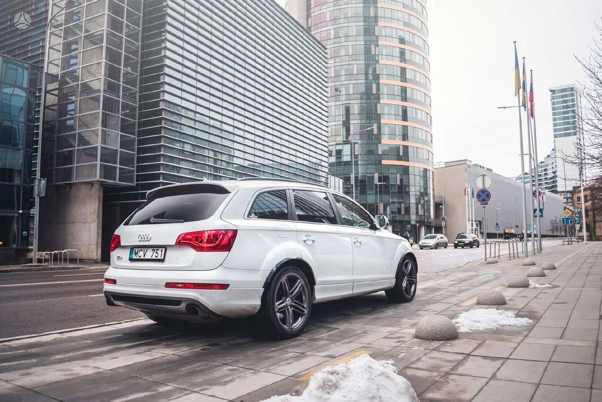 Audi Q7, Внедорожник / Кроссовер