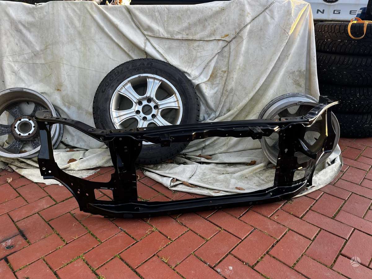 Toyota Hilux kėbulo dalys