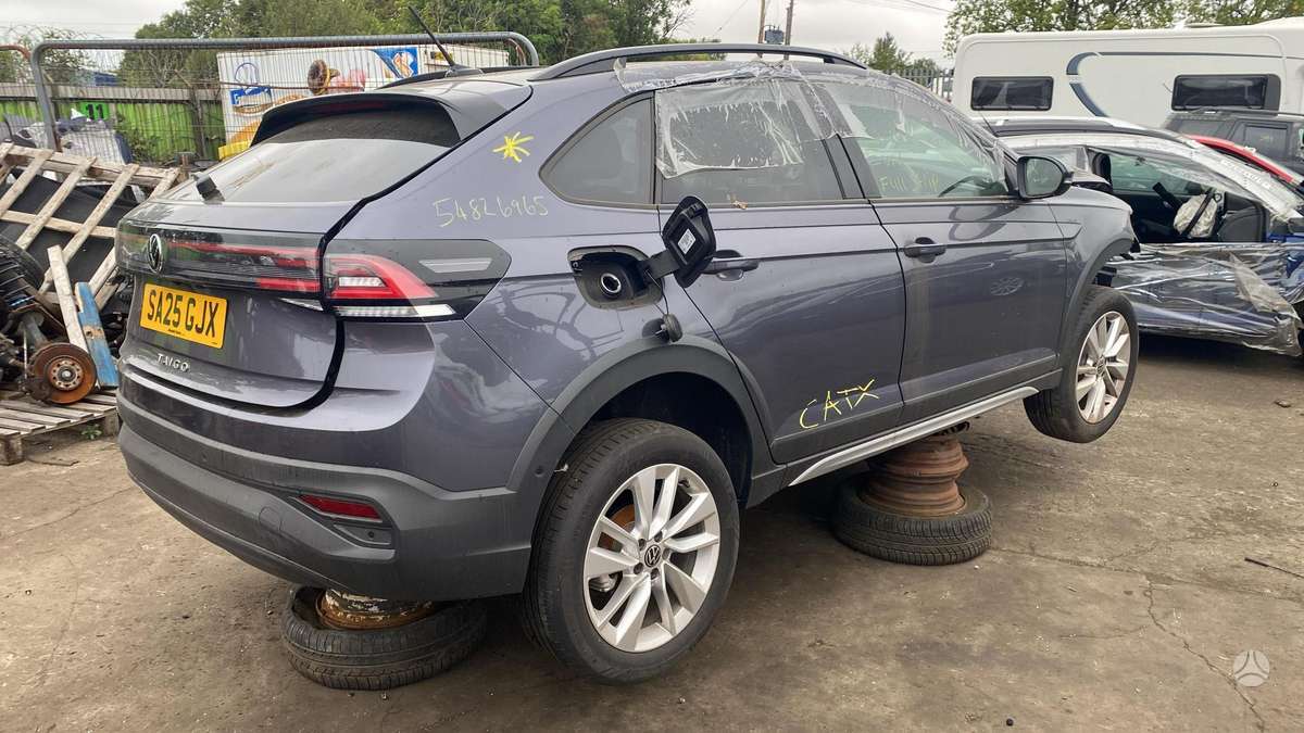Volkswagen Taigo по частям