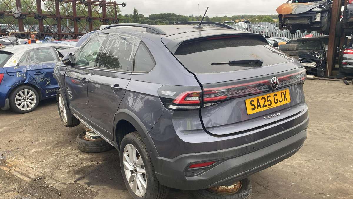 Volkswagen Taigo по частям