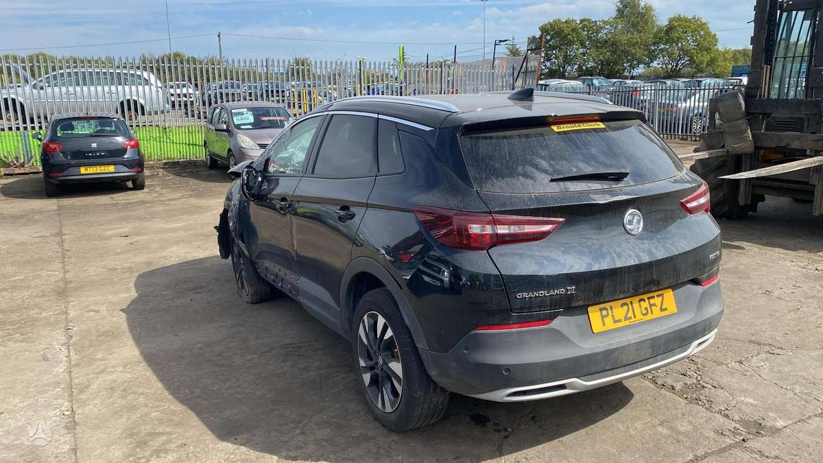 Opel Grandland X for parts