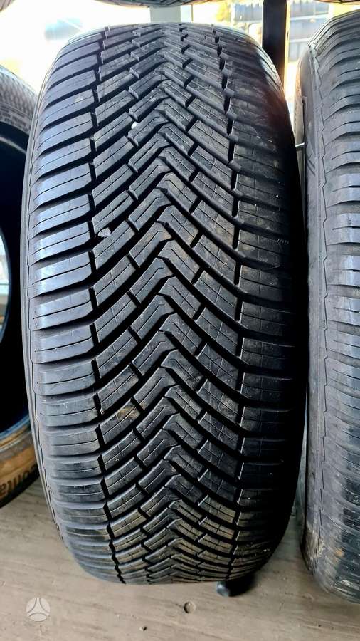 Continental, žieminės 235/55 R18