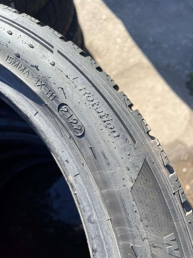 Hankook Winter icept evo3 X, winter 235/45 R20