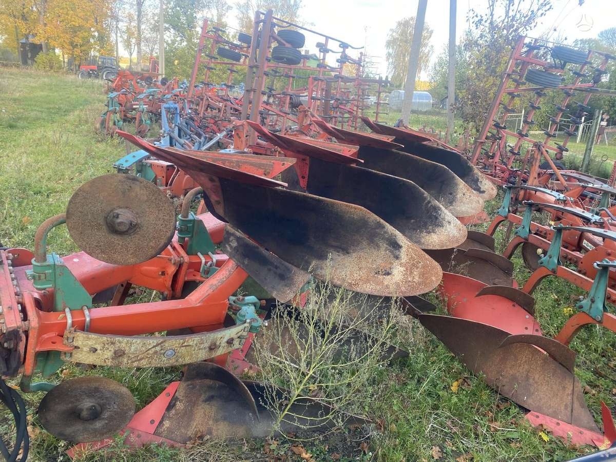 Kverneland 200, plūgai