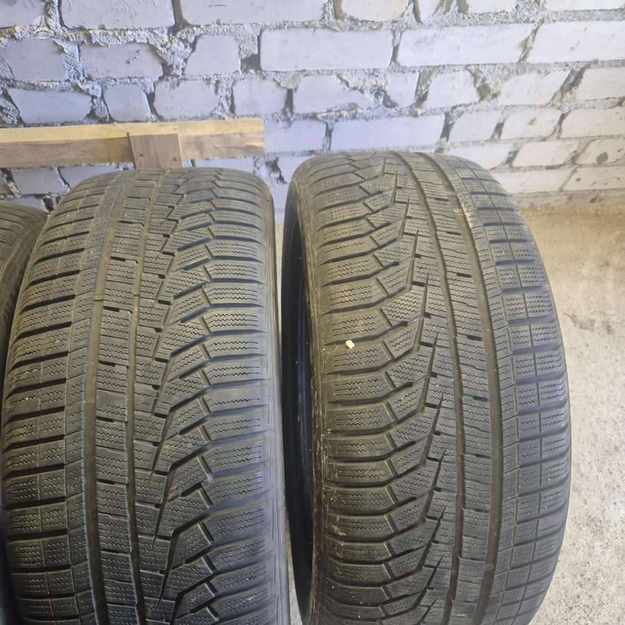 Hankook I cept evo2, žieminės 235/55 R19
