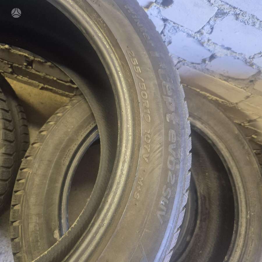 Hankook I cept evo2, žieminės 235/55 R19