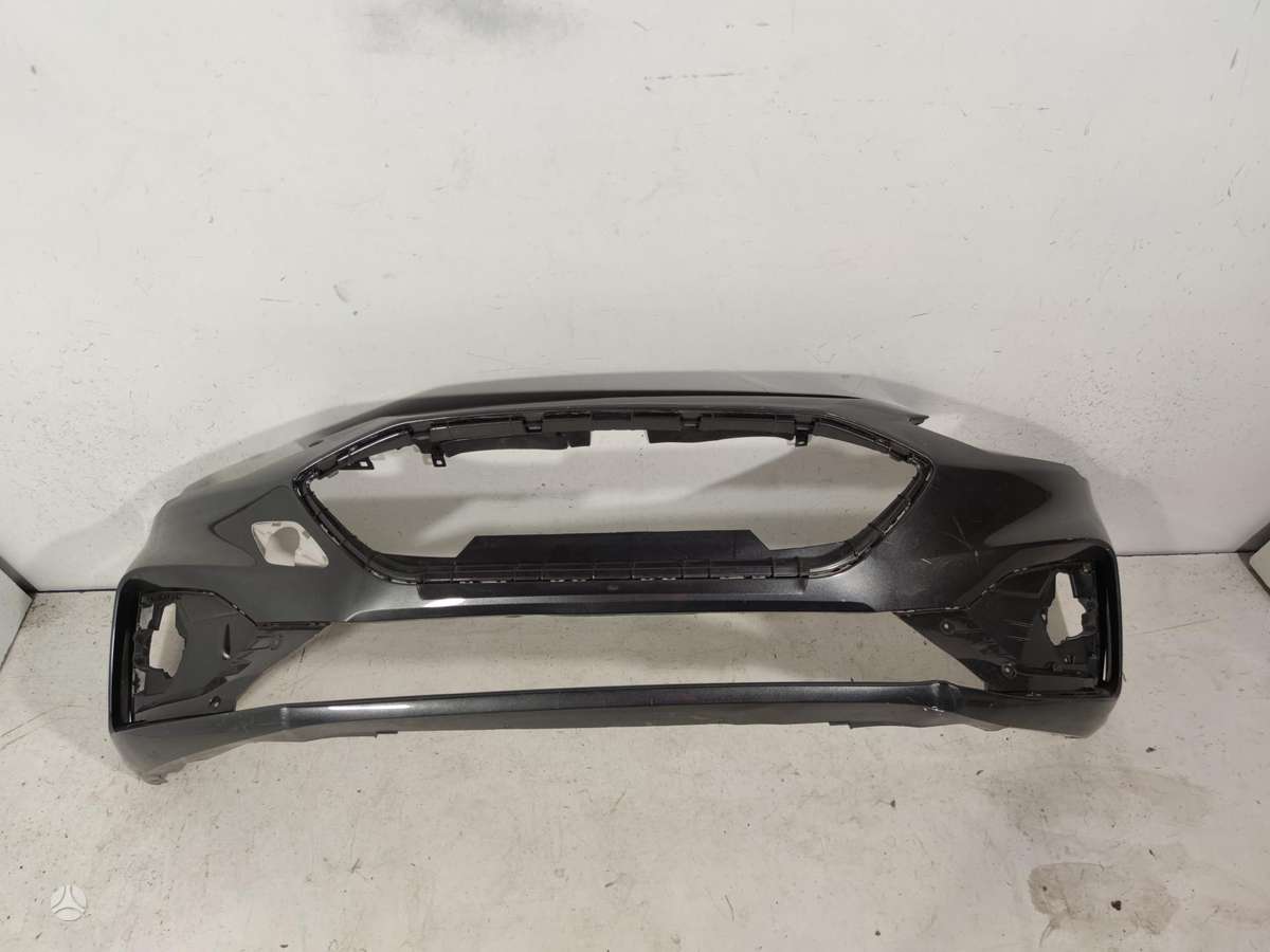 Ford Focus ST, JX7B17757S, bumpers