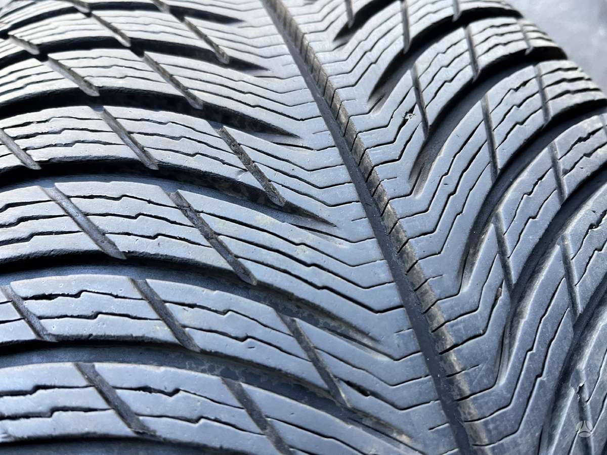 Michelin Pilot Alpin5 SUV, winter 235/50 R19