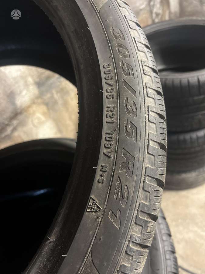 Pirelli SCORPION WINTER N0, winter 305/35 R21