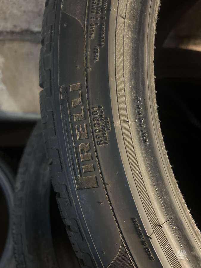 Pirelli SCORPION WINTER N0, winter 305/35 R21