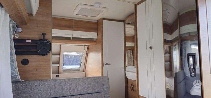 Hobby De Luxe 400 SFe, кемперы