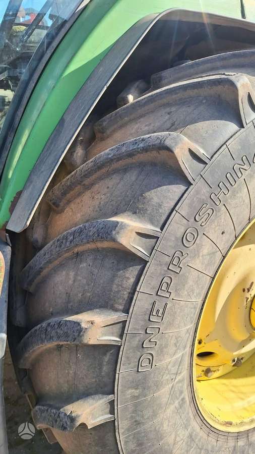 John Deere 8200, тракторы
