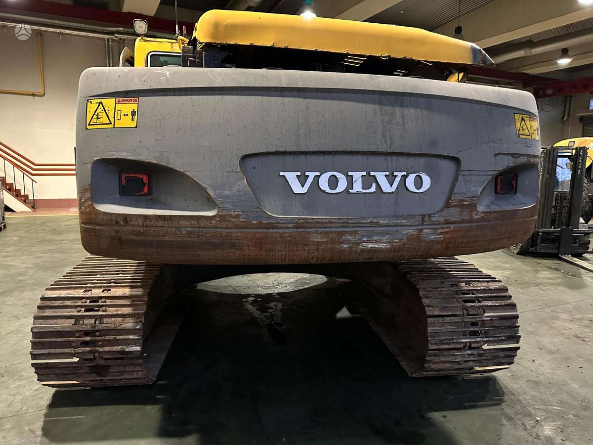 Volvo EC240LC dalimis, экскаваторы