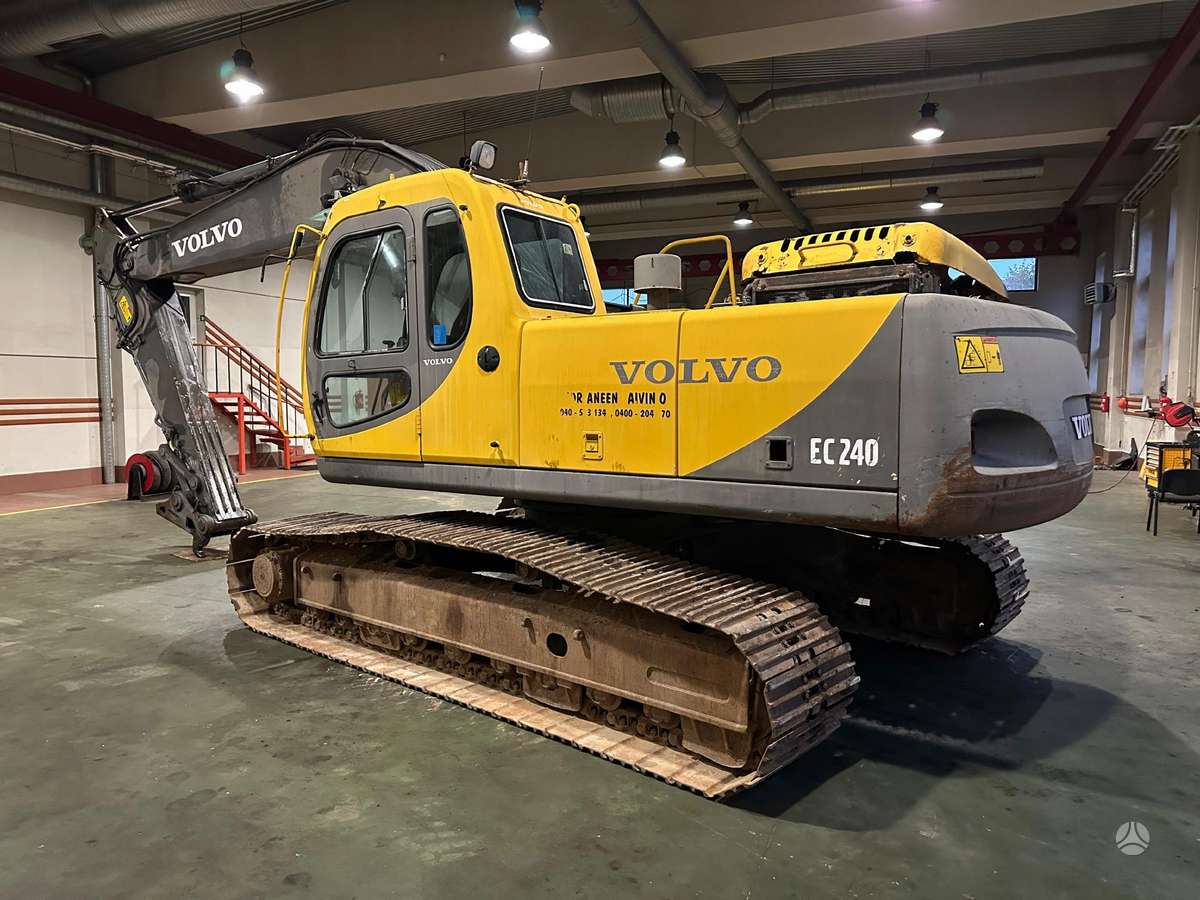 Volvo EC240LC dalimis, экскаваторы