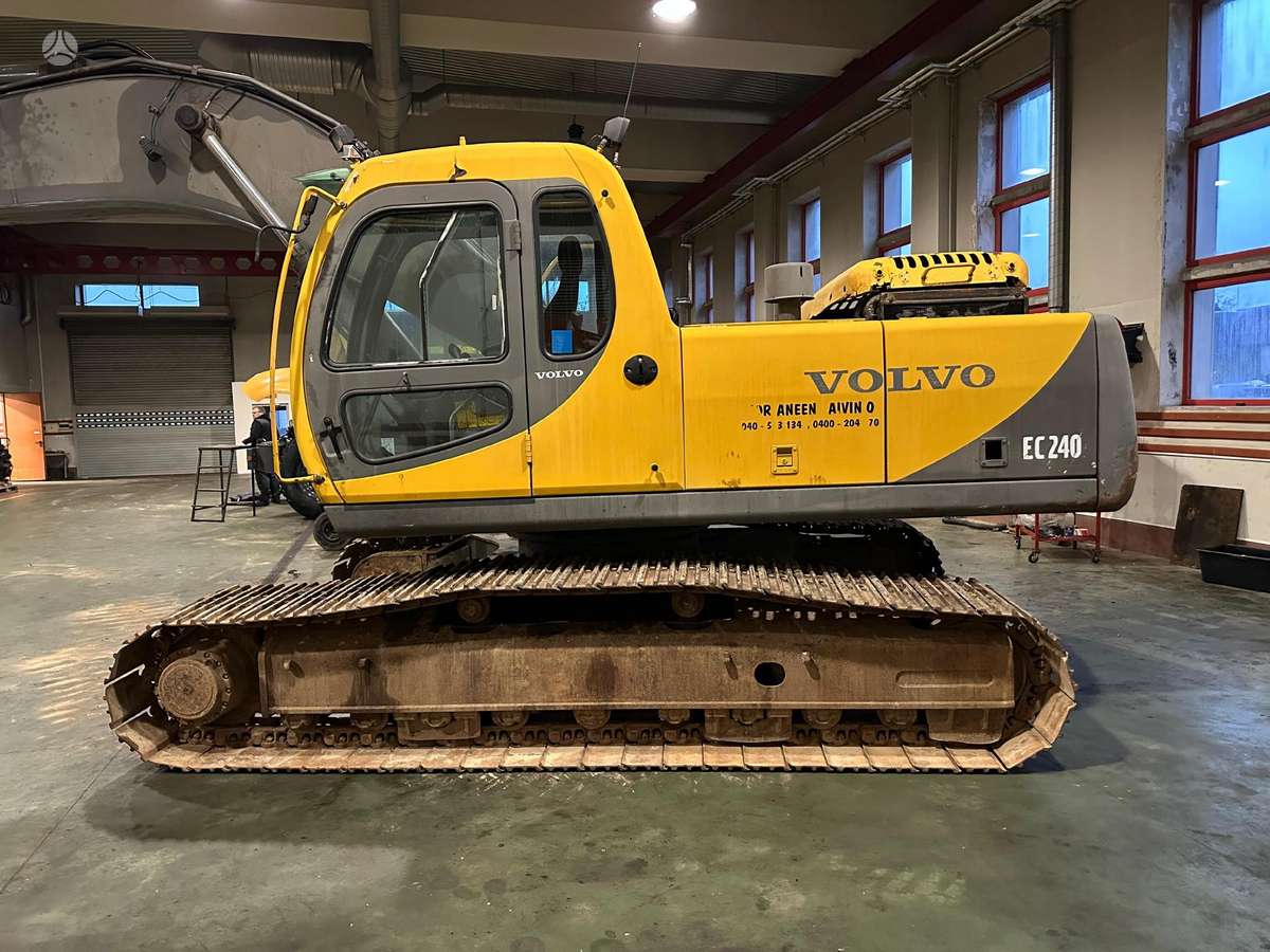 Volvo EC240LC dalimis, экскаваторы