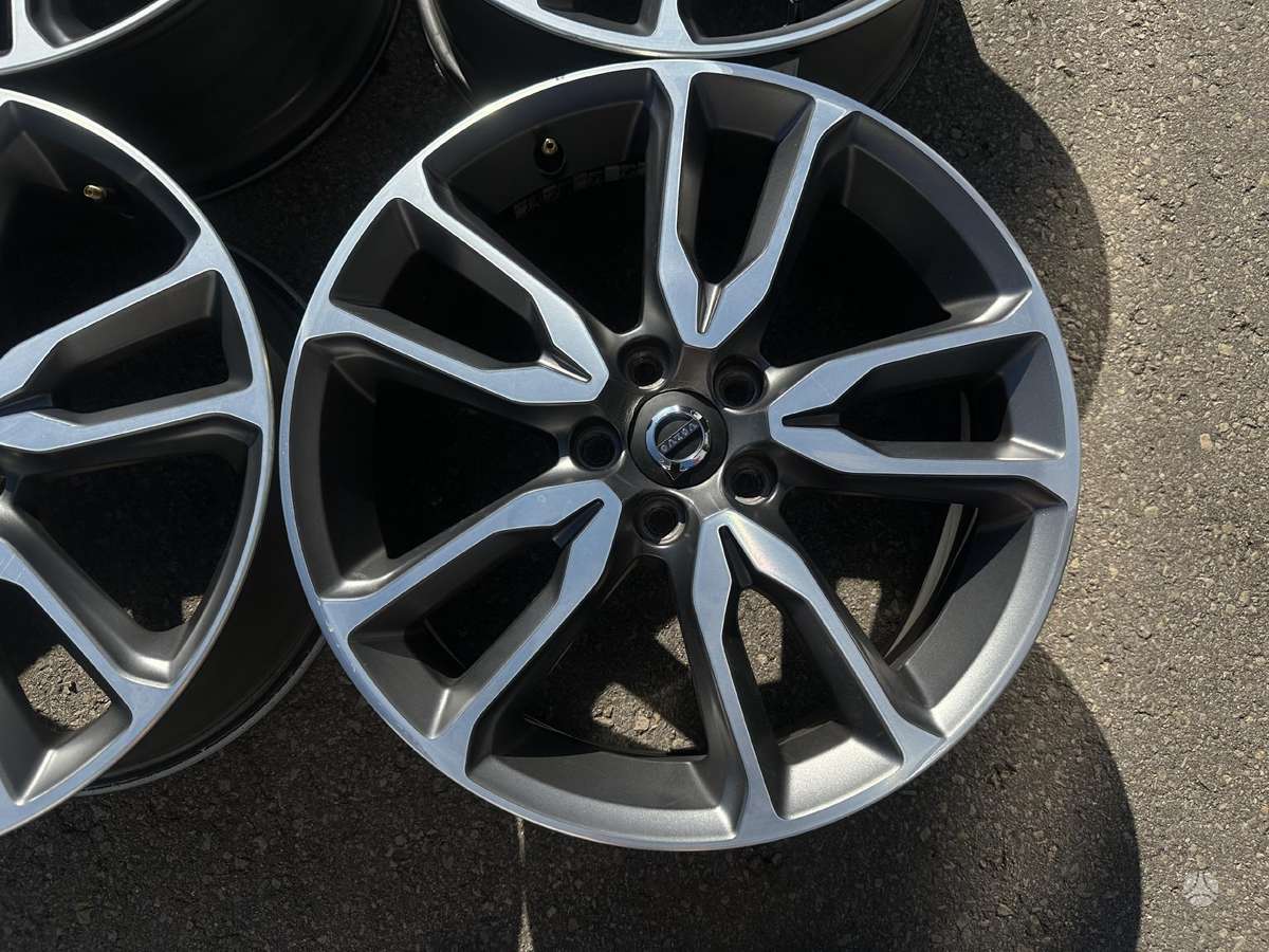 Volvo Originalūs, lengvojo lydinio, R18