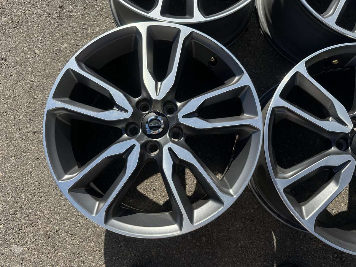 Volvo Originalūs, lengvojo lydinio, R18