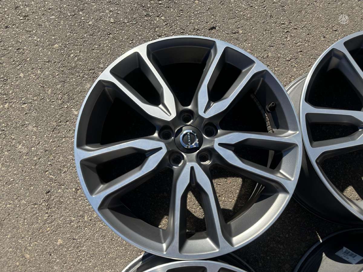 Volvo Originalūs, lengvojo lydinio, R18