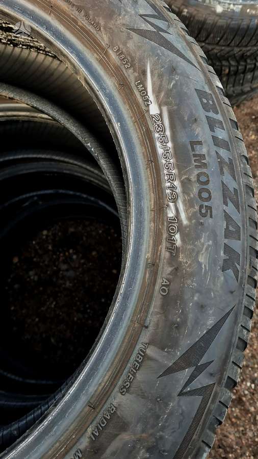 Bridgestone, зимние 235/55 R19
