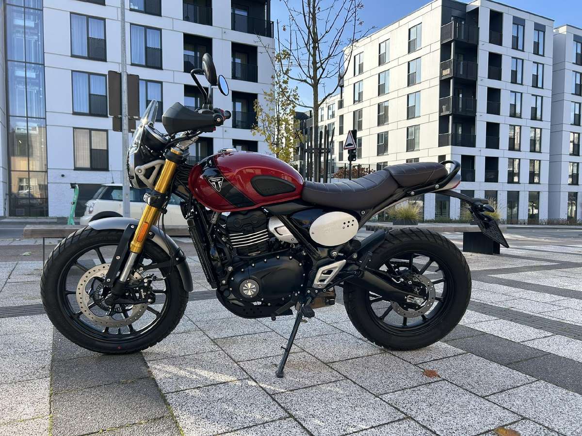 Triumph Scrambler 398cc, street / classic