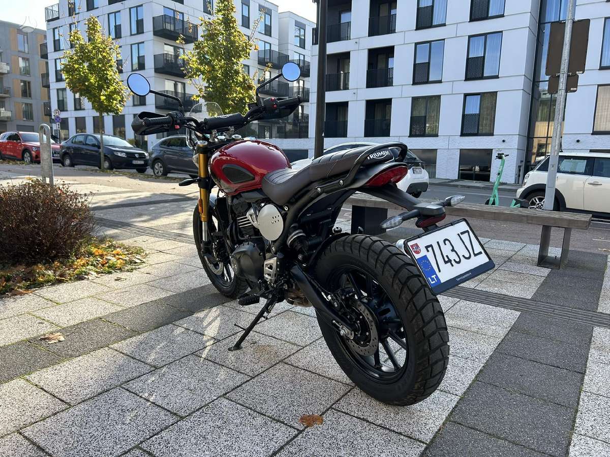 Triumph Scrambler 398cc, street / classic