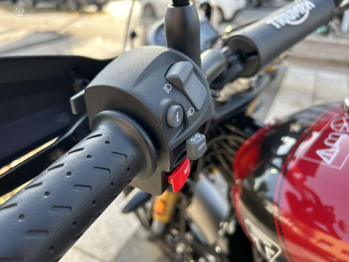 Triumph Scrambler 398cc, street / classic